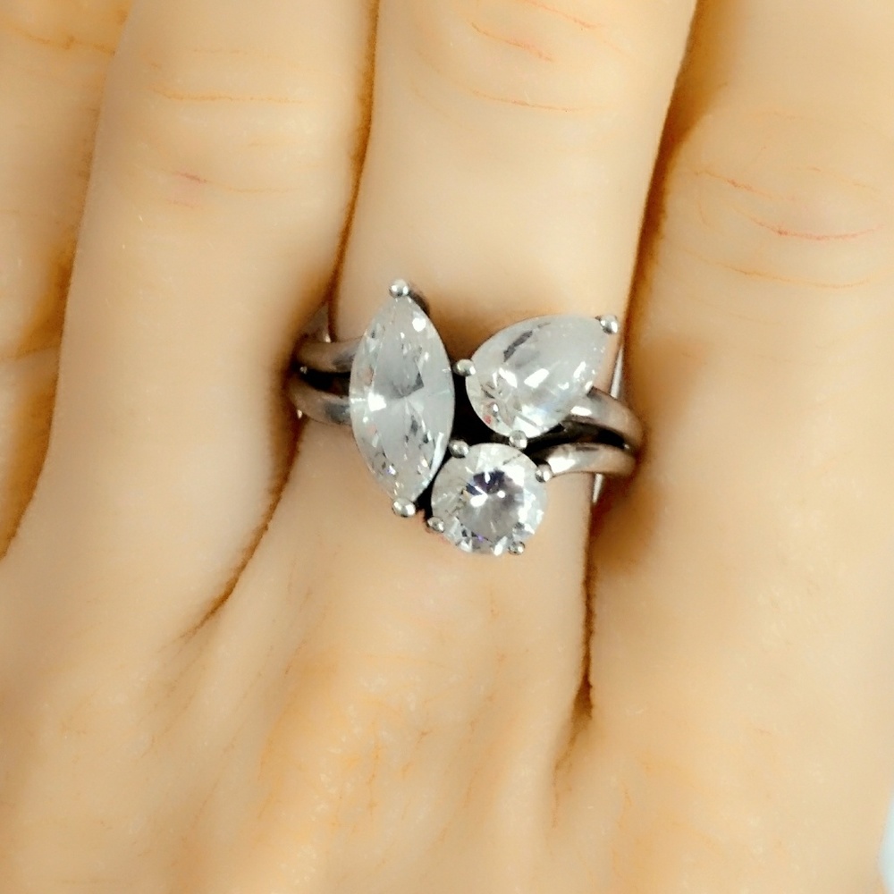 Vintage Sterling Silver Diamond Ring